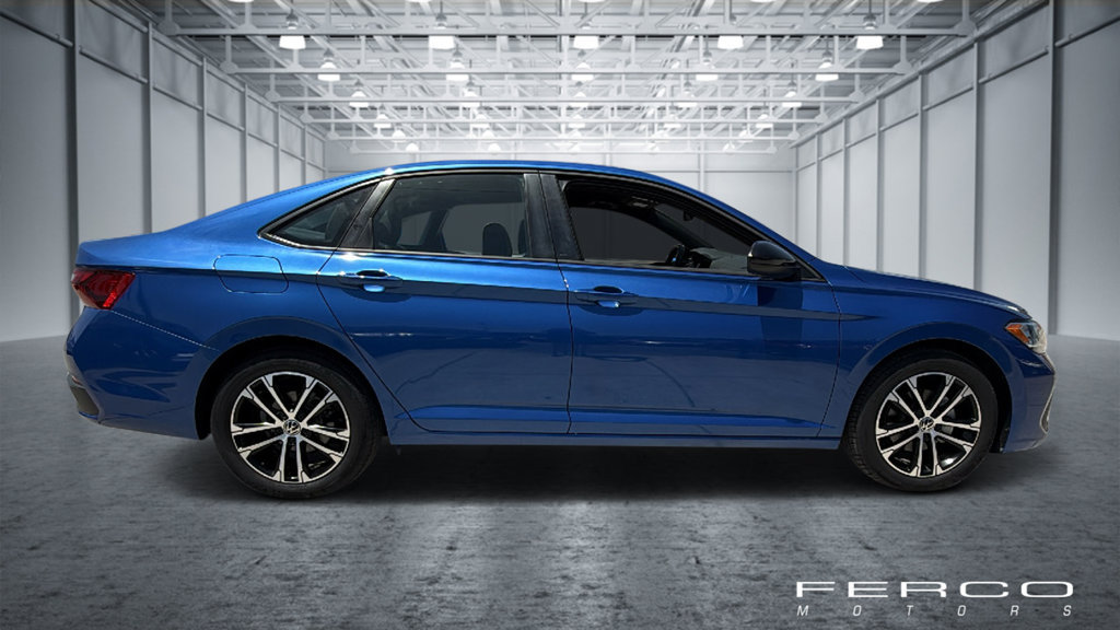 Used 2022 Volkswagen Jetta Sport FWD image 6