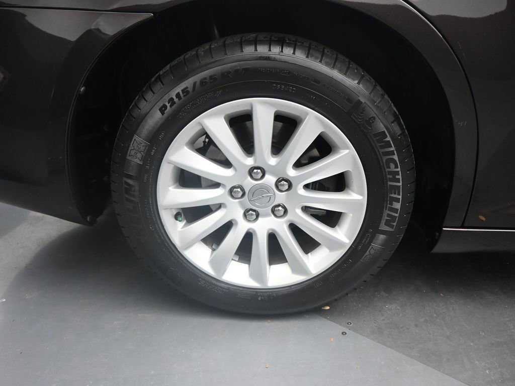 Used 2013 Chrysler 300 Base image 21