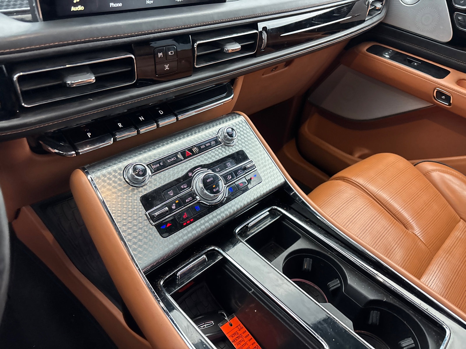 Used 2023 Lincoln Aviator Black Label w/ Class IV Trailer Tow Package image 24