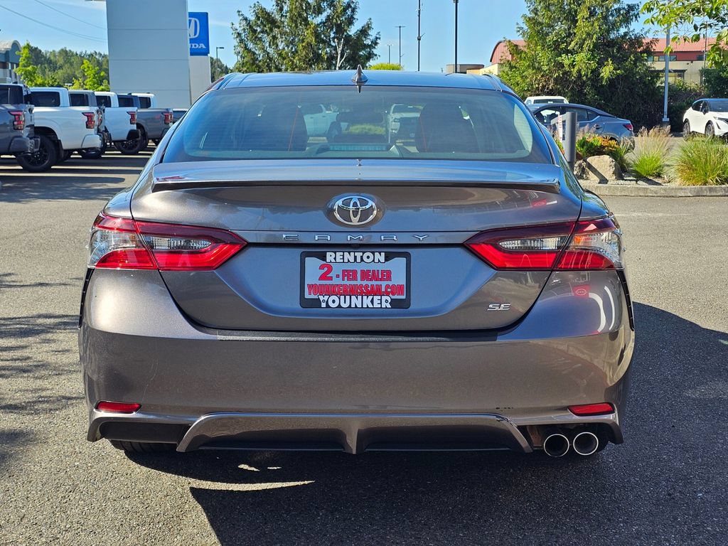 Used 2024 Toyota Camry SE FWD image 6