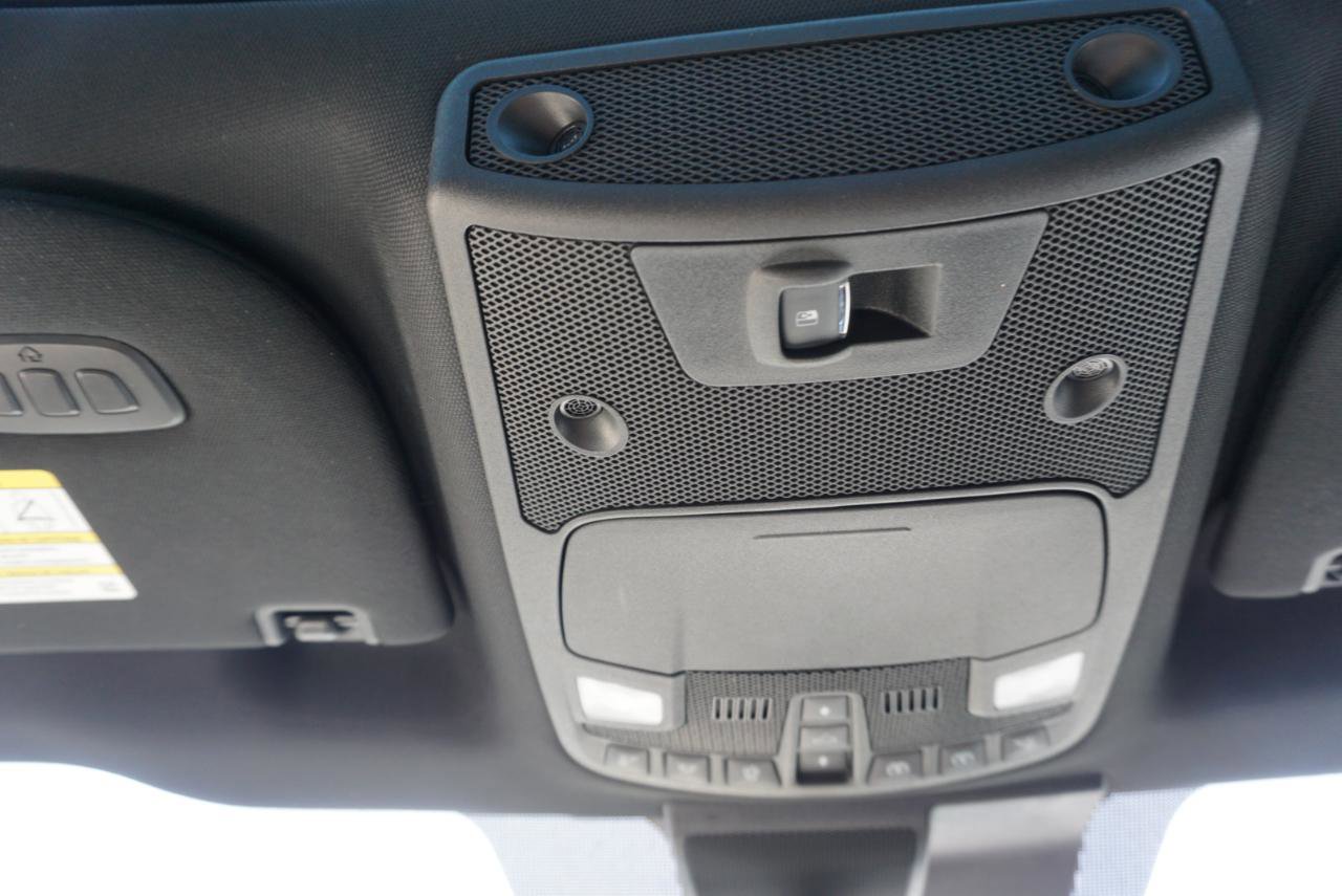 Used 2018 Ford F150 Platinum w/ Equipment Group 701A Luxury image 24