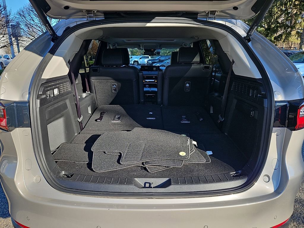 Used 2025 MAZDA CX-90 3.3 Turbo w/ Preferred Package image 32