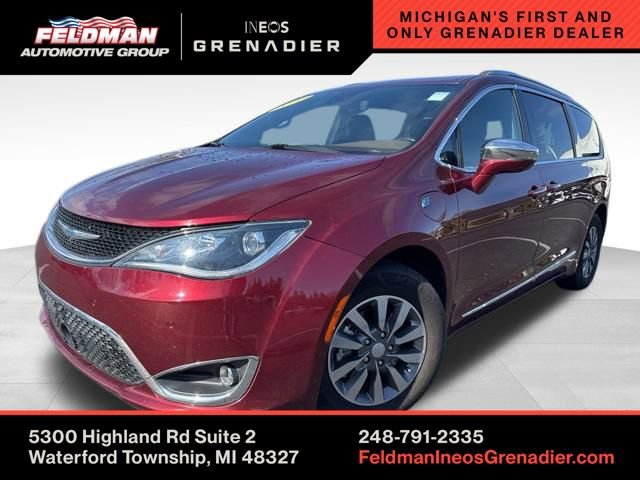 Used 2020 Chrysler Pacifica Limited w/ Advanced Safetytec Group