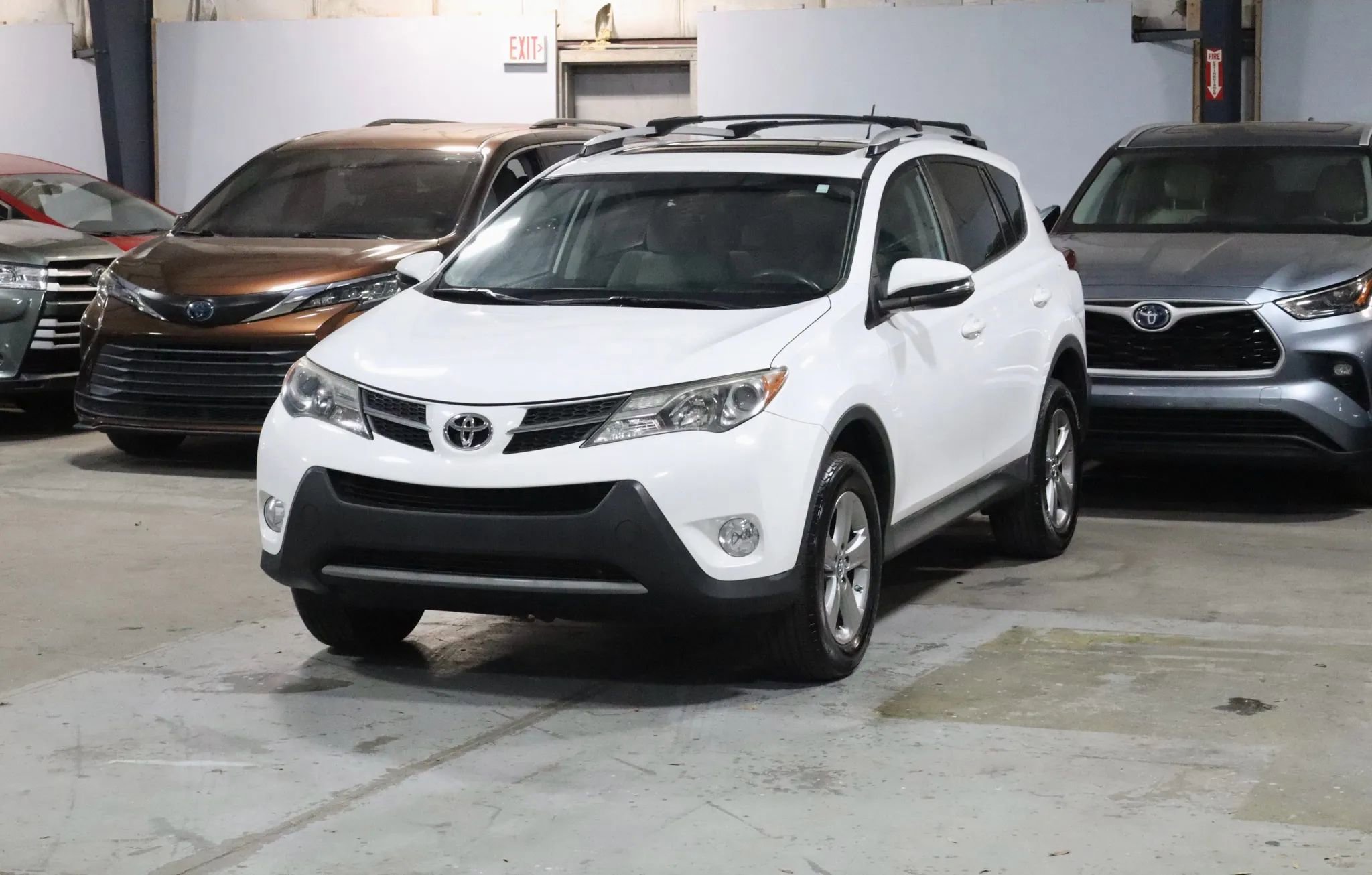 Used 2015 Toyota RAV4 XLE image 29