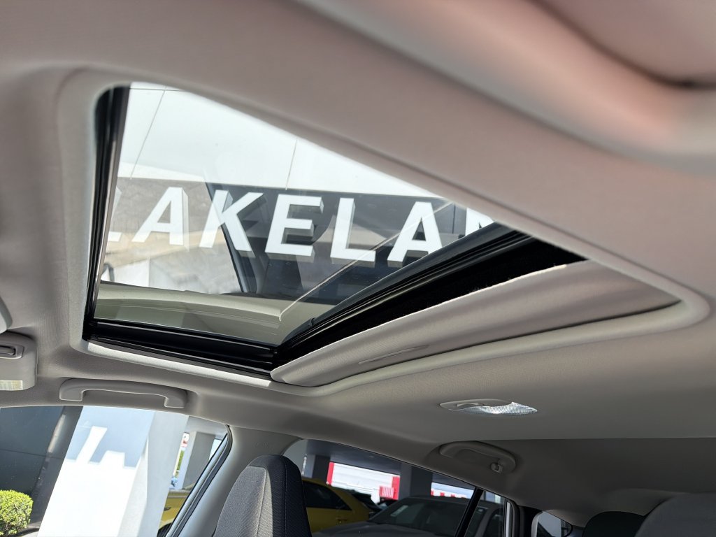 Certified 2025 Subaru Crosstrek 2.5i Premium AWD/4WD image 24