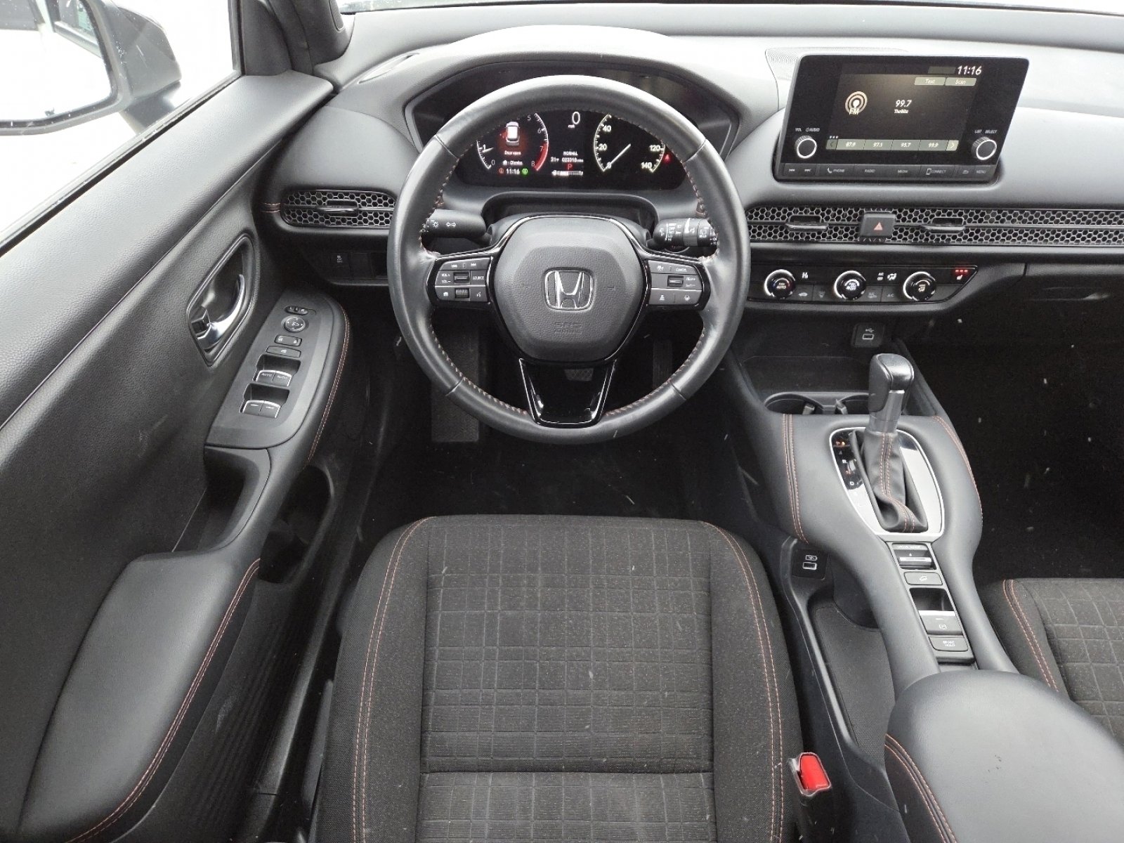 Used 2023 Honda HR-V Sport image 25