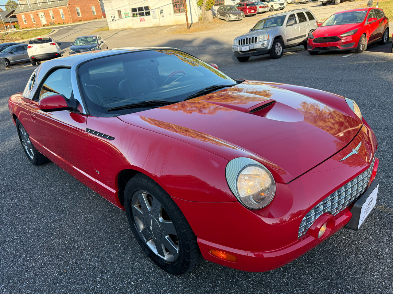Used 2003 Ford Thunderbird Deluxe image 2