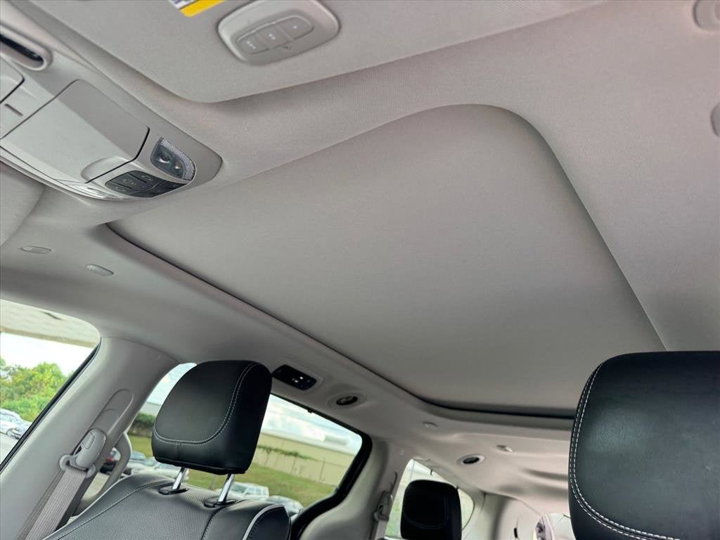 Used 2022 Chrysler Pacifica Limited AWD/4WD image 20