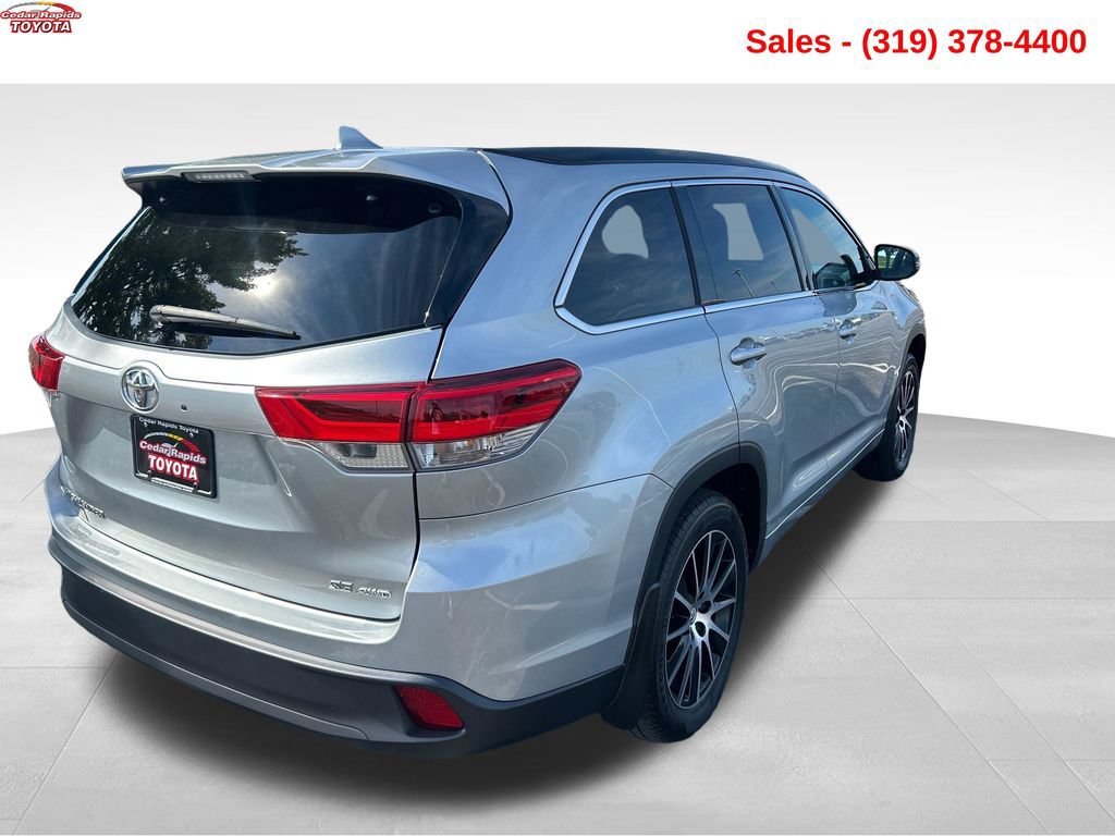 Used 2018 Toyota Highlander SE AWD/4WD image 5
