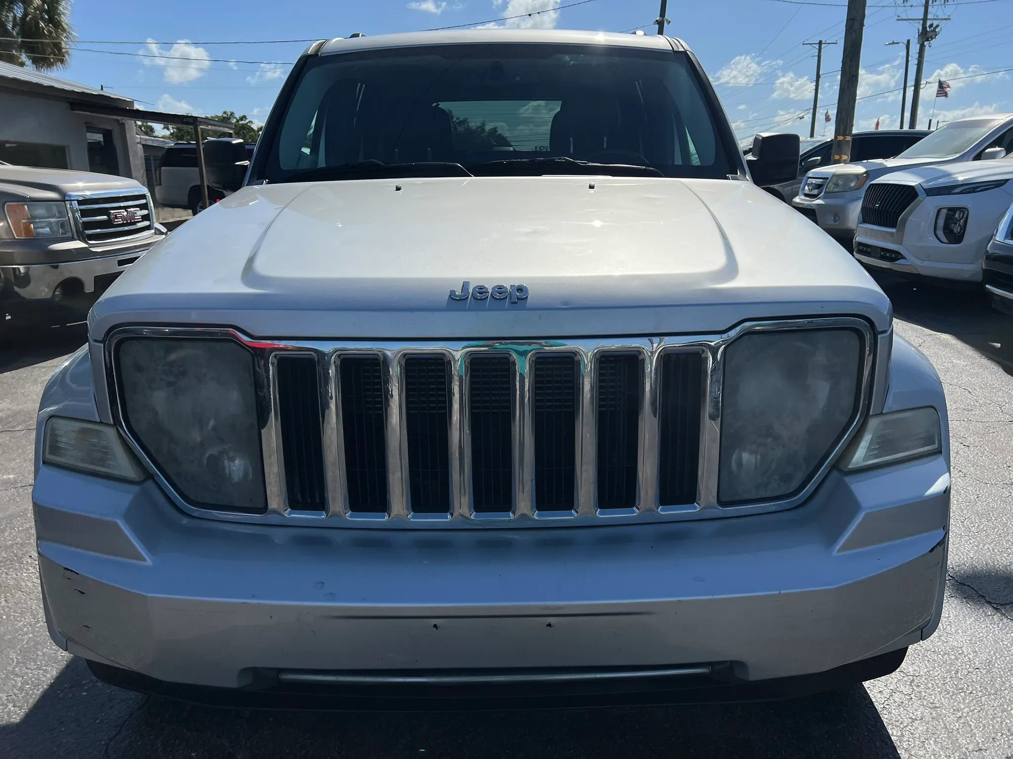 Used 2012 Jeep Liberty Limited Jet w/ Comfort/Convenience Group image 3