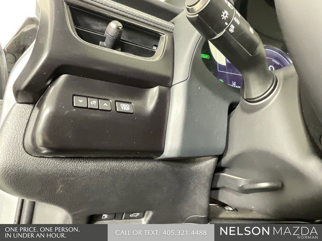Used 2023 Lexus UX 250h FWD w/ Accessory Package (Z2) image 37