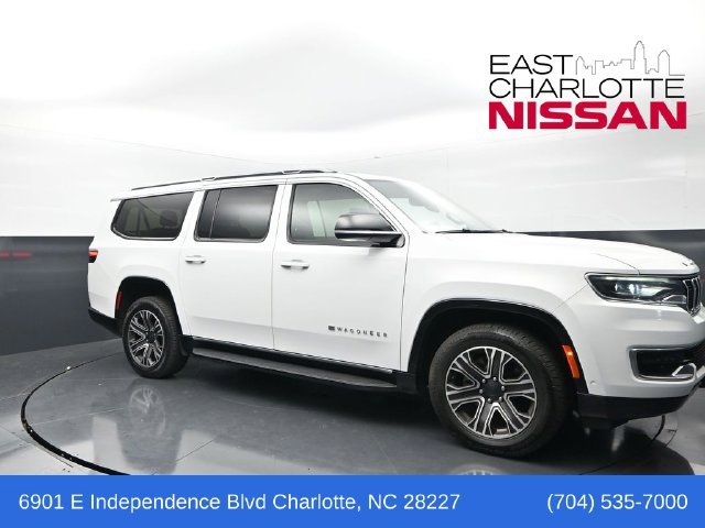 Used 2024 Jeep Wagoneer L Series II RWD image 1