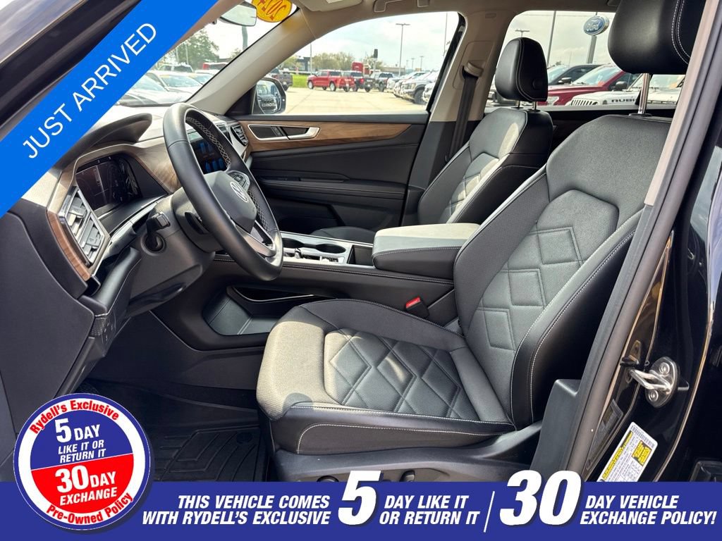 Used 2024 Volkswagen Atlas SE AWD/4WD image 4