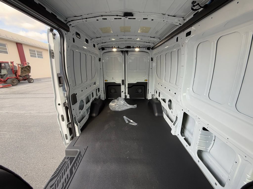 New 2026 Ford Transit 150 148 Medium Roof w/ Exterior Upgrade Package RWD image 22