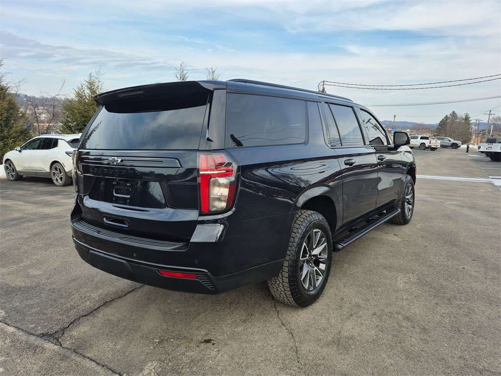 Used 2024 Chevrolet Suburban Z71 w/ Luxury Package image 15