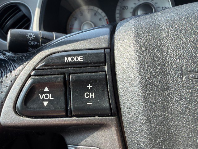 Used 2011 Honda Pilot Touring image 31