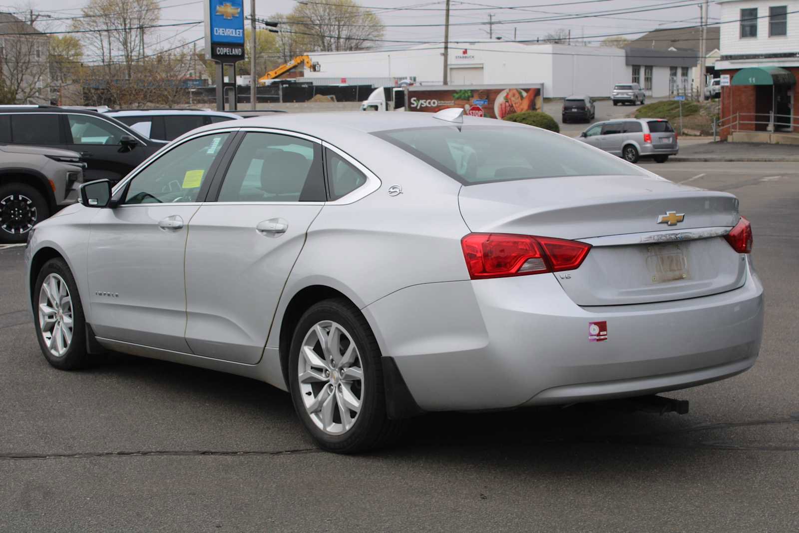 Used 2019 Chevrolet Impala LT FWD image 3