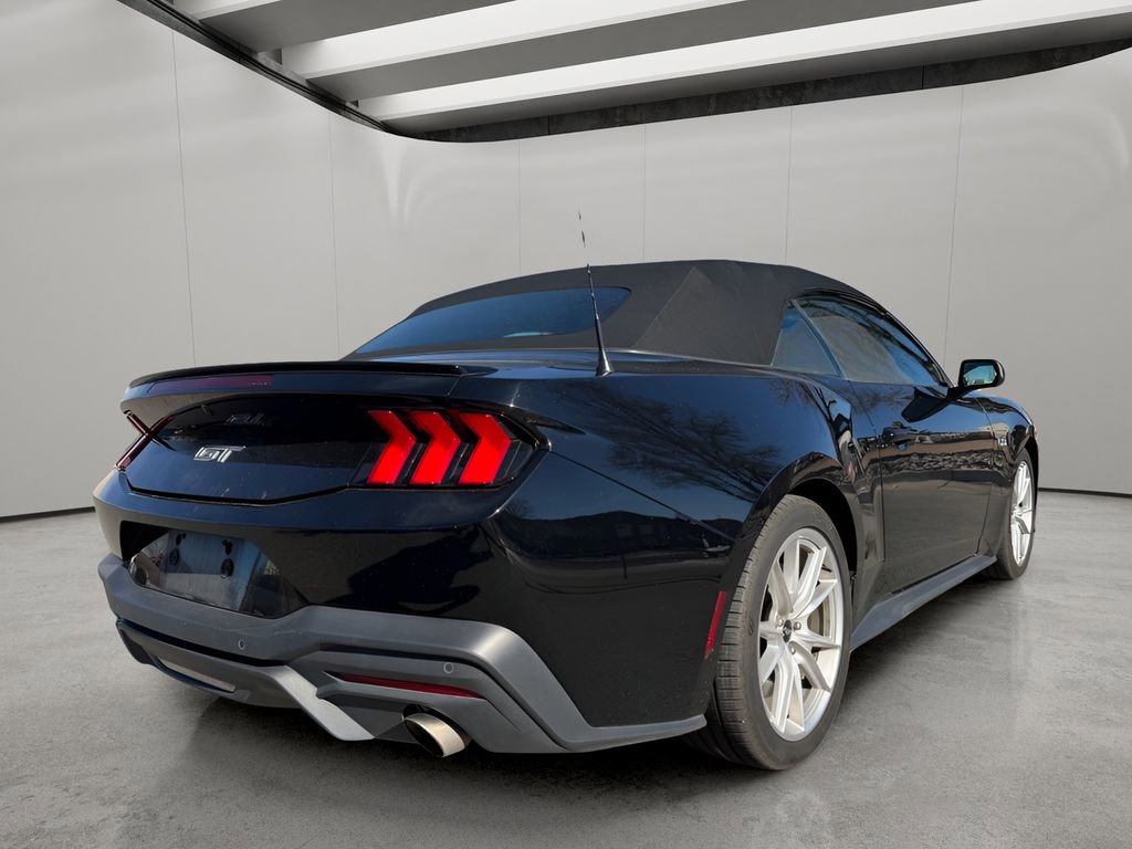 Used 2024 Ford Mustang GT Premium image 9