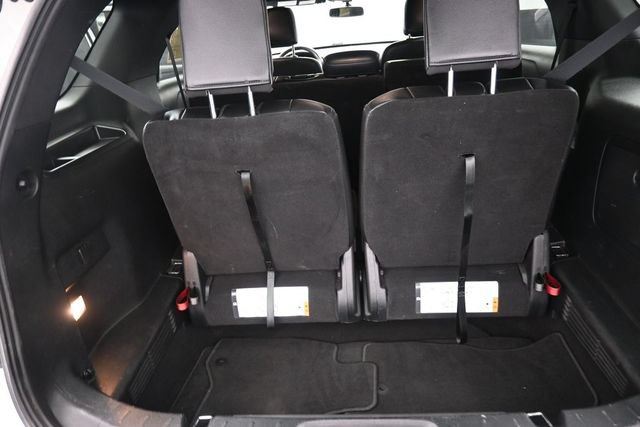 Used 2019 Ford Explorer XLT w/ Equipment Group 202A AWD/4WD image 26