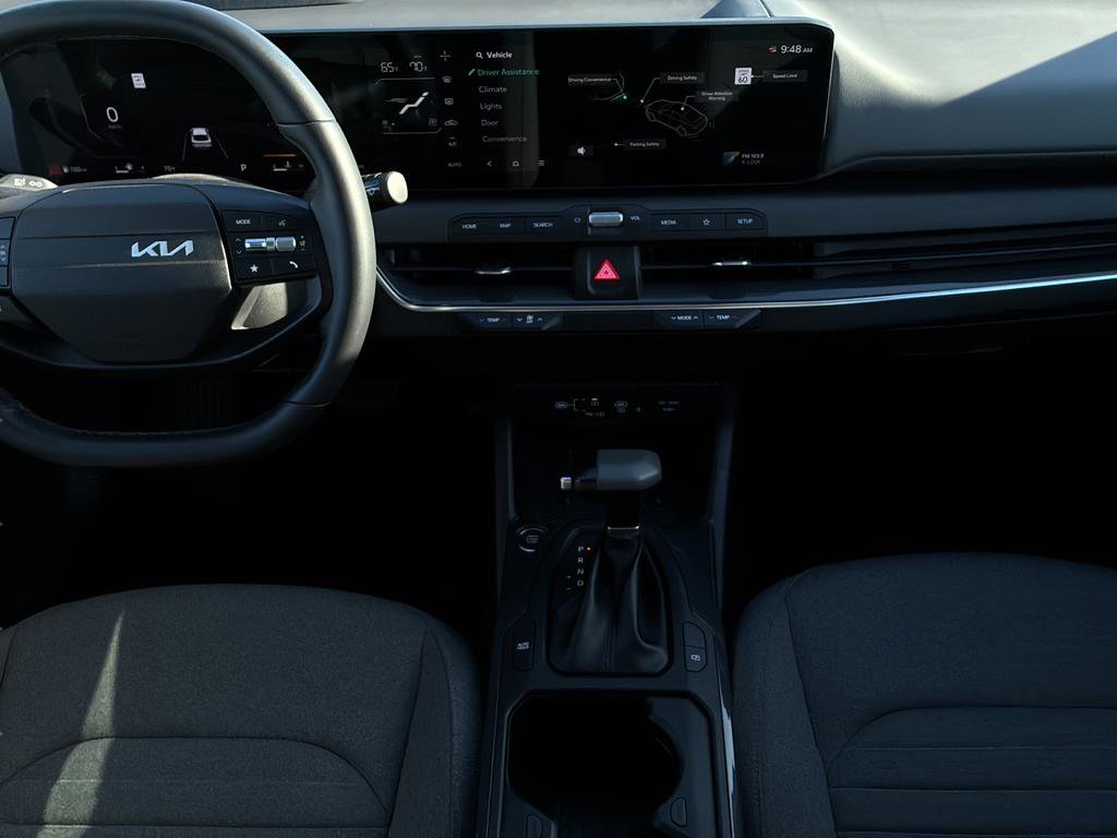 Certified 2025 Kia K4 EX FWD image 28
