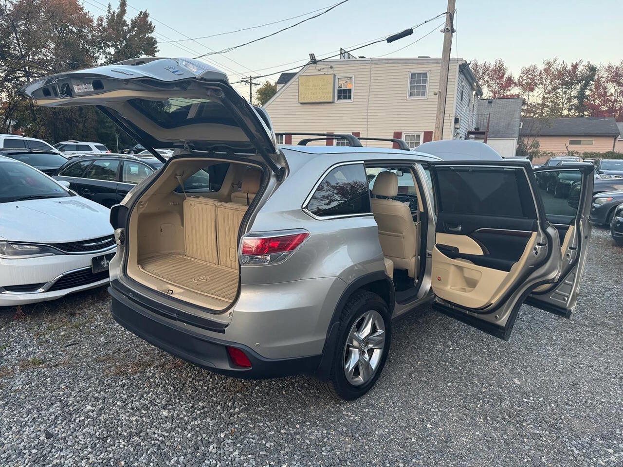 Used 2015 Toyota Highlander Limited Platinum image 8