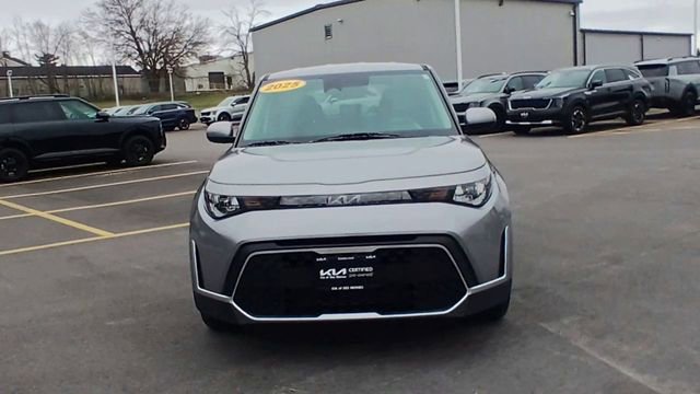 Certified 2025 Kia Soul LX w/ LX Technology Package FWD image 6