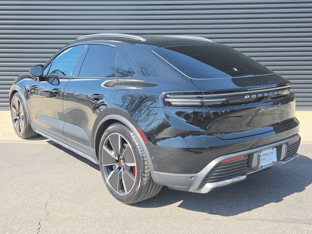 Certified 2025 Porsche Macan 4S Electric image 3