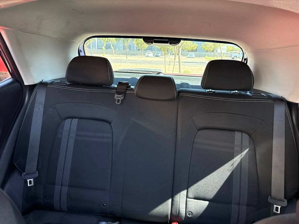 Used 2021 Hyundai Venue SEL w/ Premium Package FWD image 7