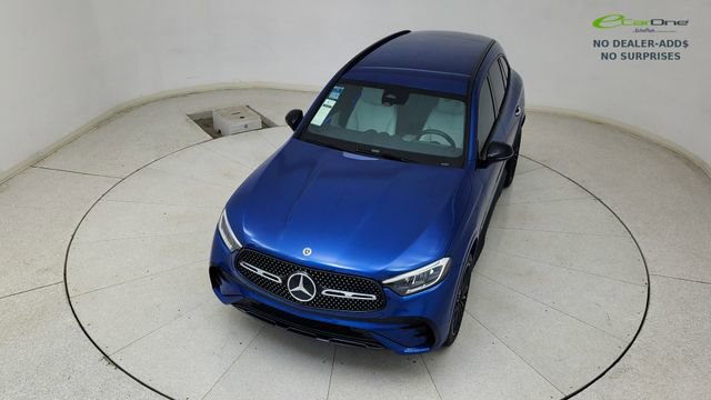 Used 2025 Mercedes-Benz GLC 350e 4MATIC w/ AMG Line image 82