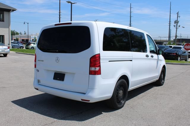 Used 2017 Mercedes-Benz Metris Passenger image 39