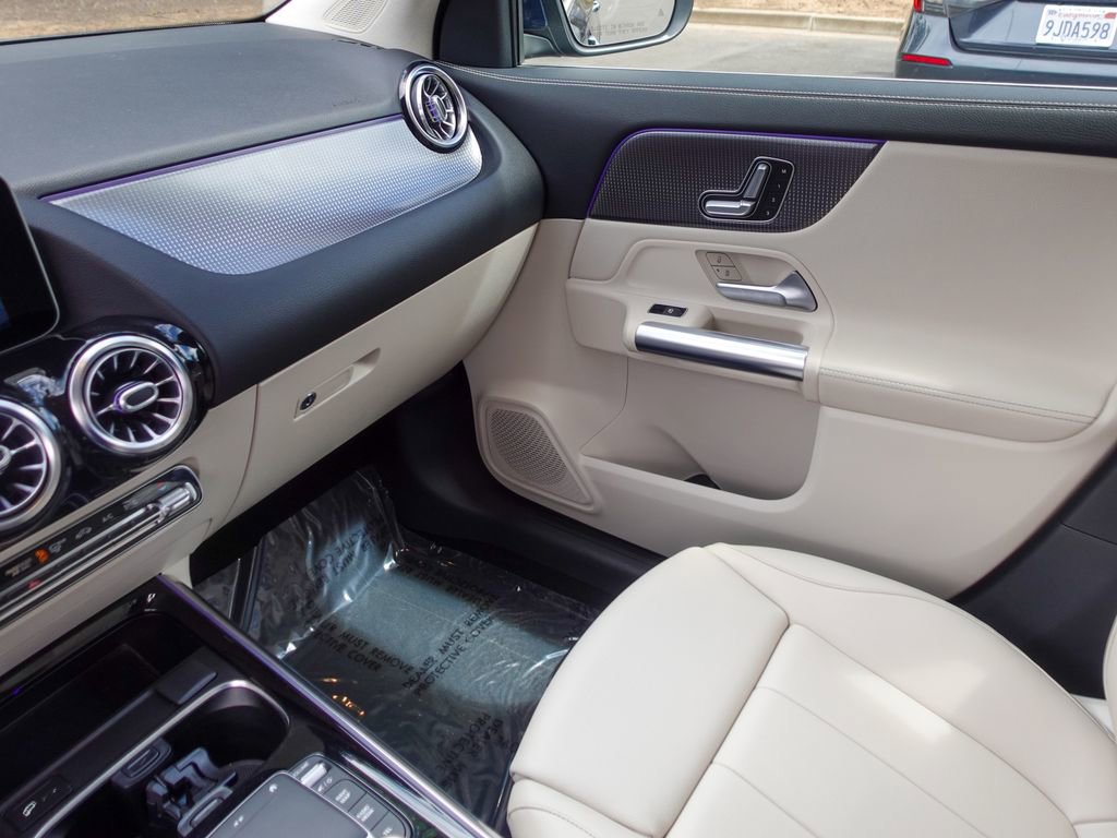 Used 2021 Mercedes-Benz GLA 250 4MATIC image 20
