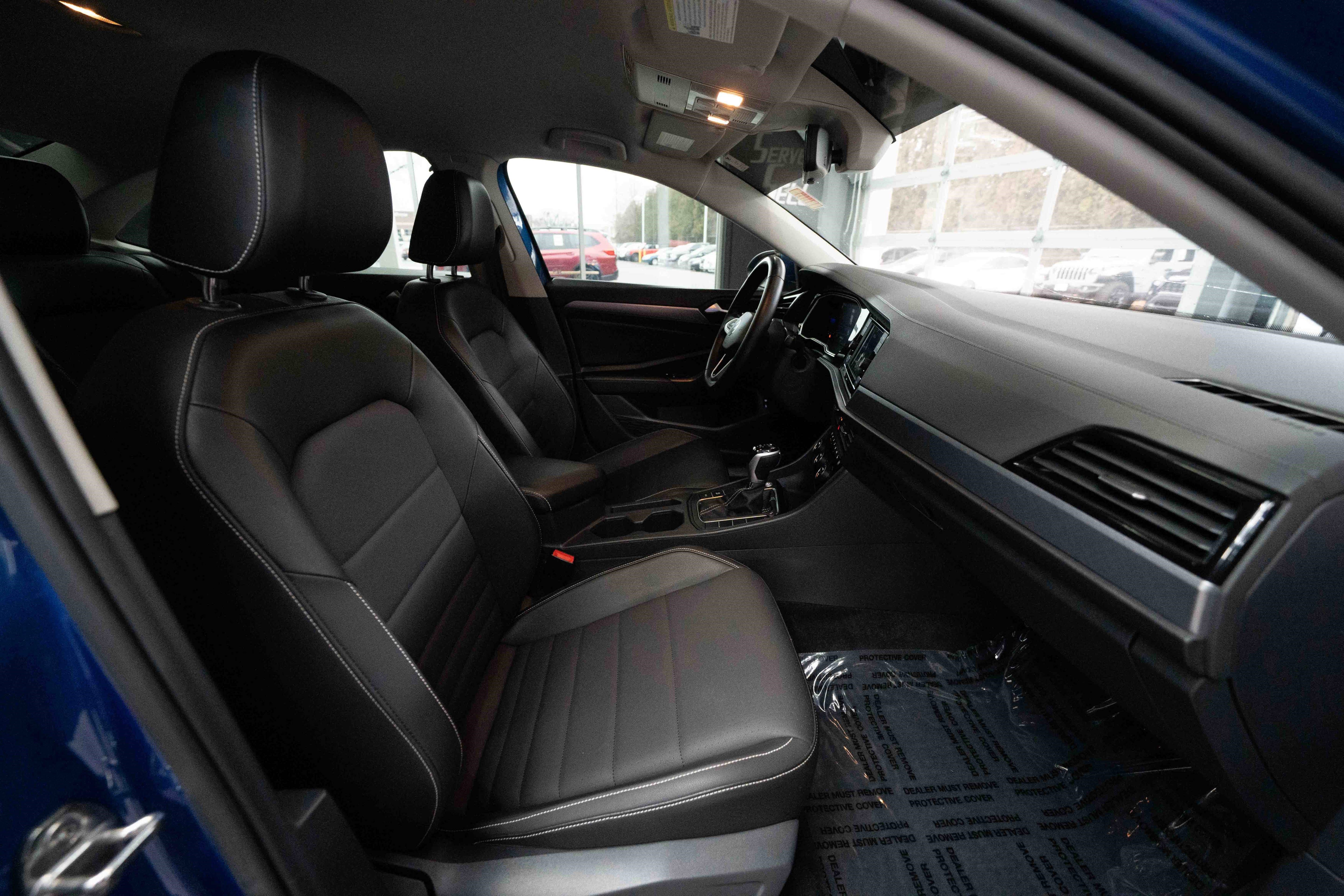 Used 2022 Volkswagen Jetta SE image 26