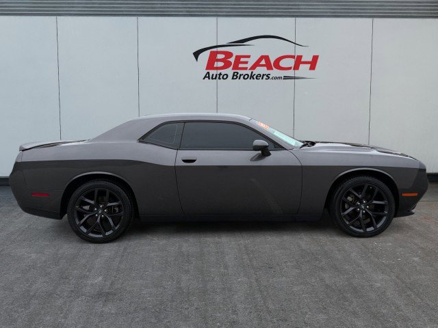 Used 2023 Dodge Challenger SXT w/ Blacktop Package image 3