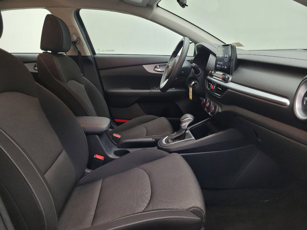 Used 2023 Kia Forte LXS image 21