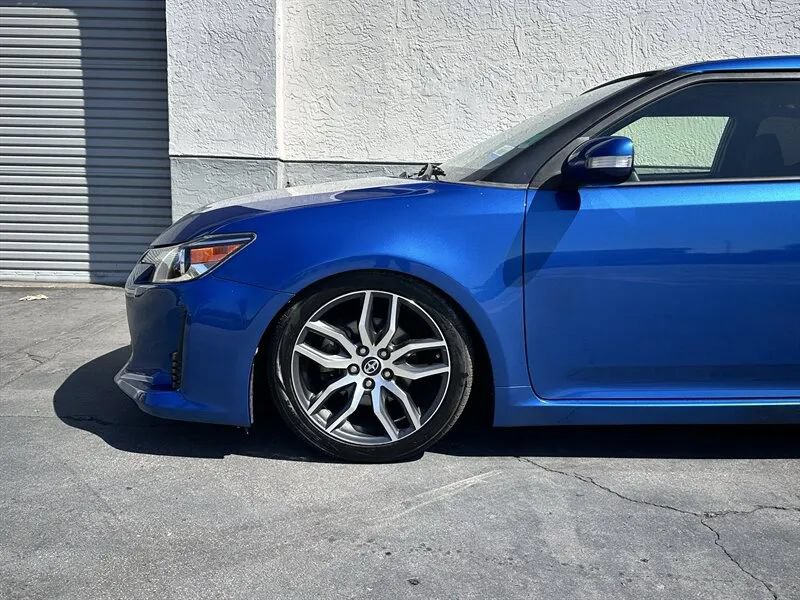Used 2014 Scion tC FWD image 19