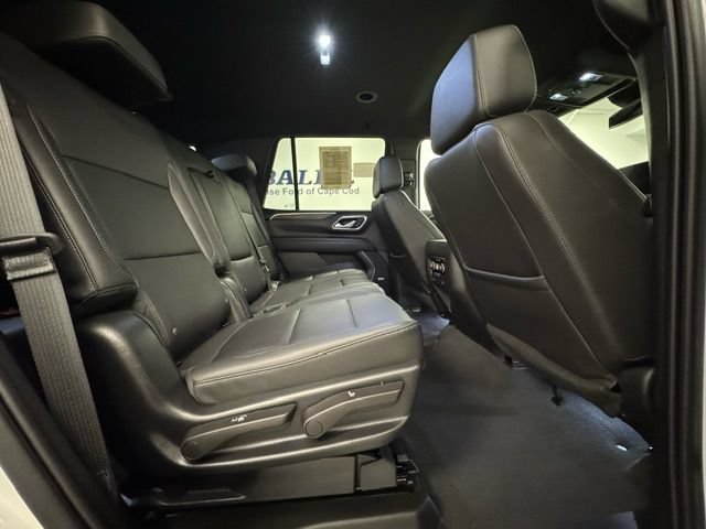 Used 2023 Chevrolet Tahoe Z71 w/ Z71 Off-Road Package AWD/4WD image 18