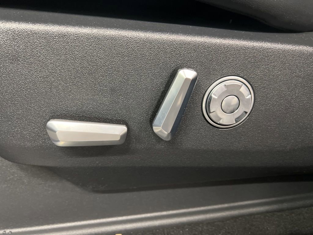 New 2026 Lincoln Navigator Black Label AWD/4WD image 30