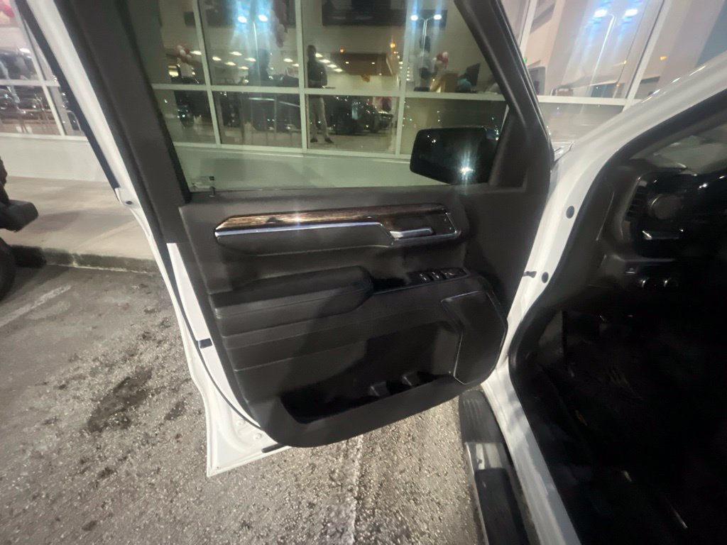 Used 2023 GMC Sierra 1500 SLE AWD/4WD image 6