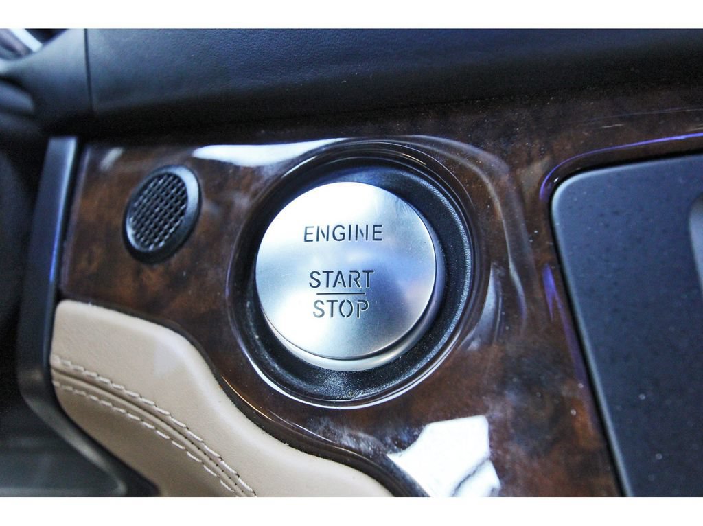 Used 2017 Mercedes-Benz SL 550 image 31