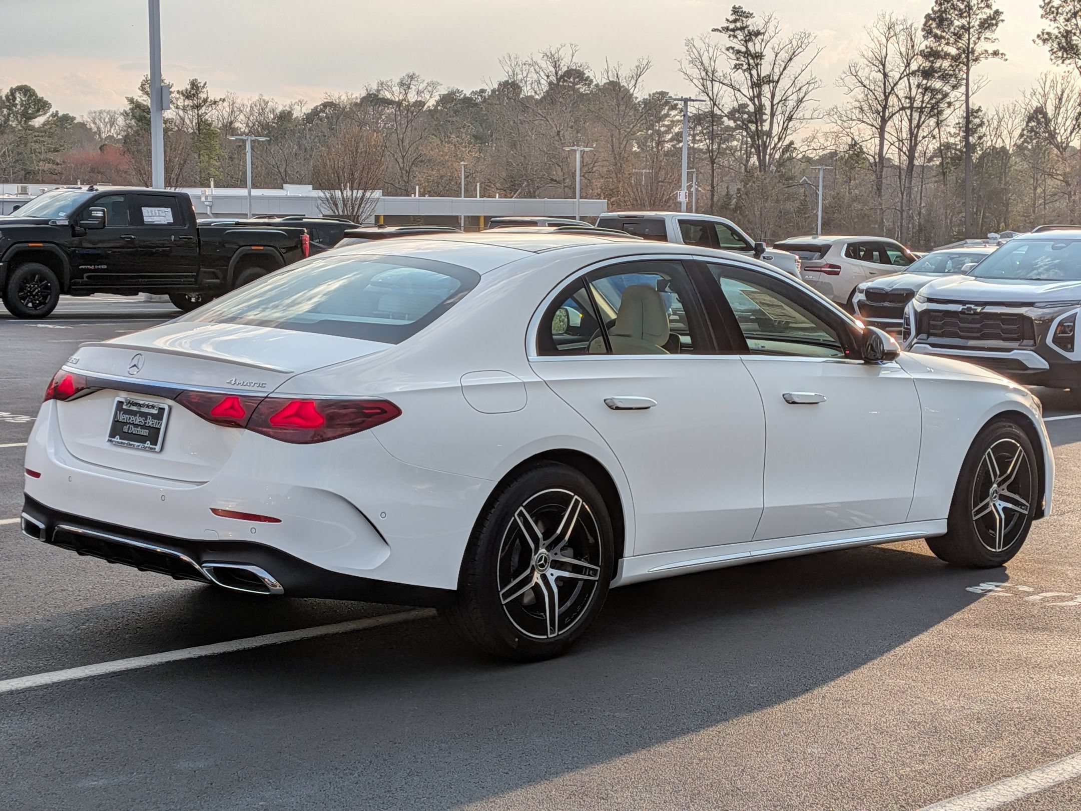 New 2026 Mercedes-Benz E 350 4MATIC Sedan image 10