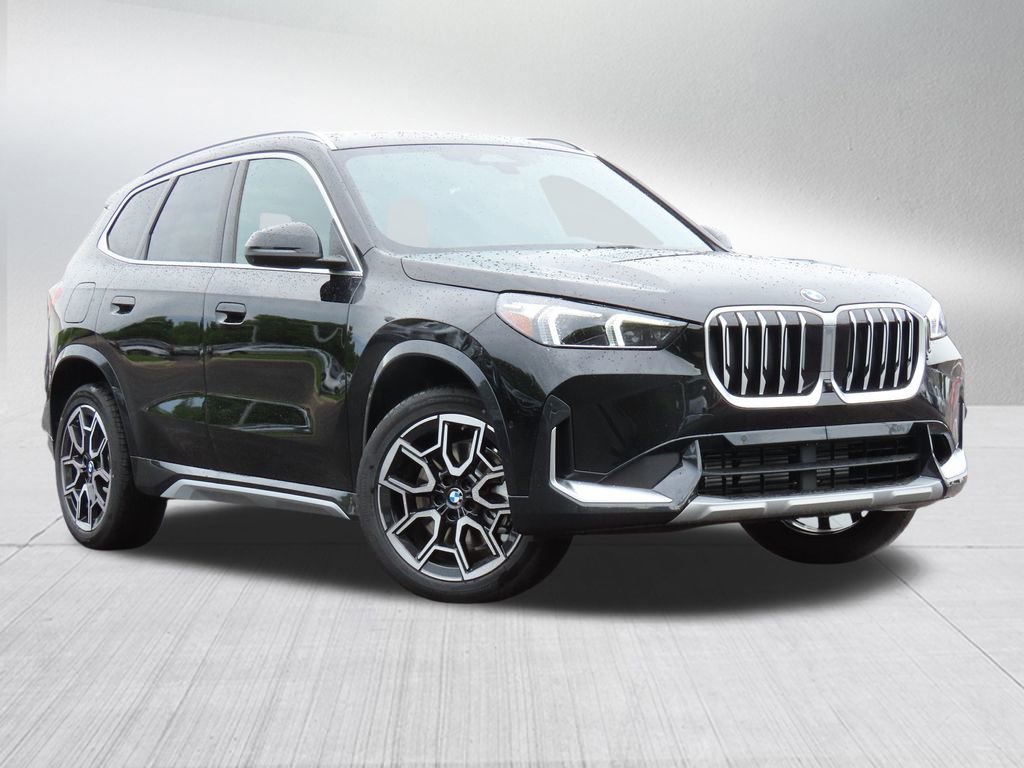 New 2025 BMW X1 xDrive28i w/ Premium Package