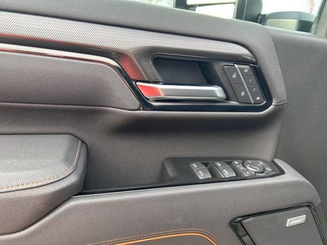 Used 2025 GMC Sierra 2500 AT4 w/ AT4 Premium Plus Package image 12
