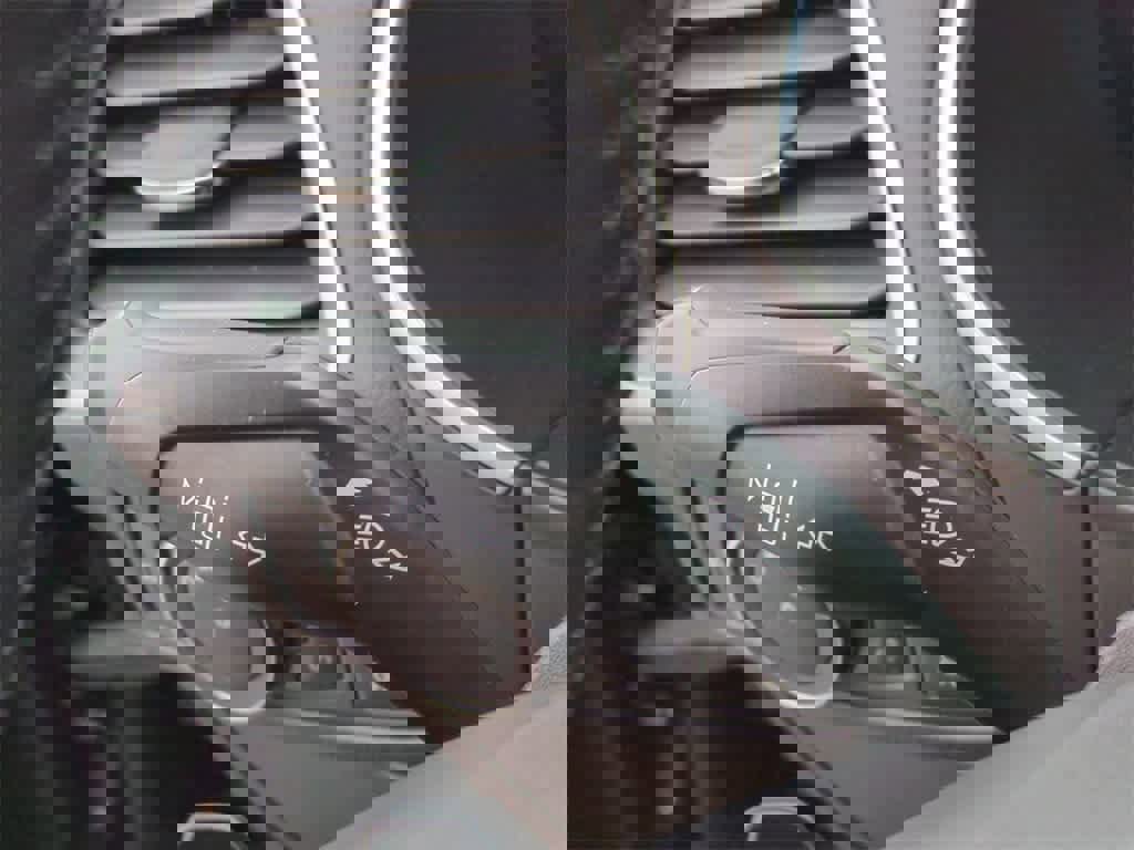 Used 2019 Ford Edge SEL w/ Equipment Group 201A image 19