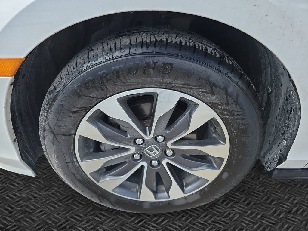 Used 2024 Honda Odyssey EX-L image 11
