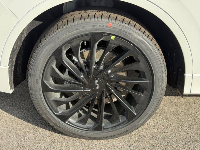 New 2026 Lincoln Aviator Reserve image 4