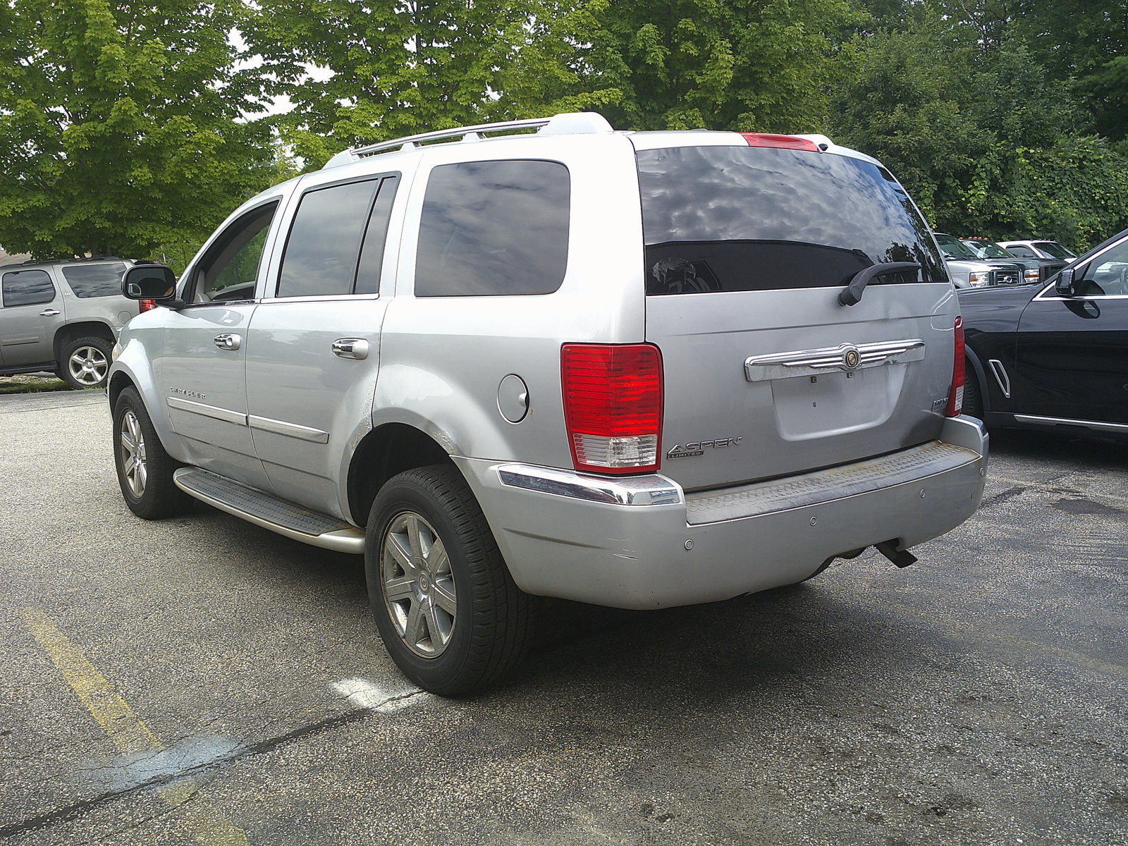 Used 2008 Chrysler Aspen Limited w/ Popular Equipment Group AWD/4WD image 7