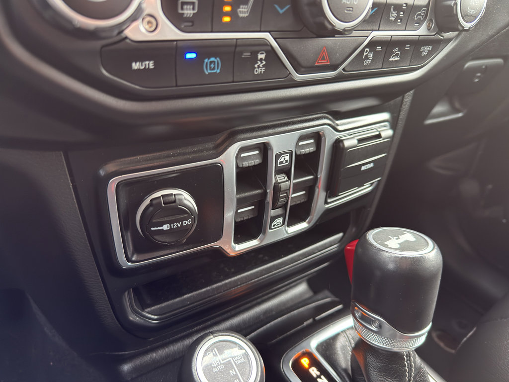 Used 2021 Jeep Wrangler Unlimited Sahara w/ Cold Weather Group image 20