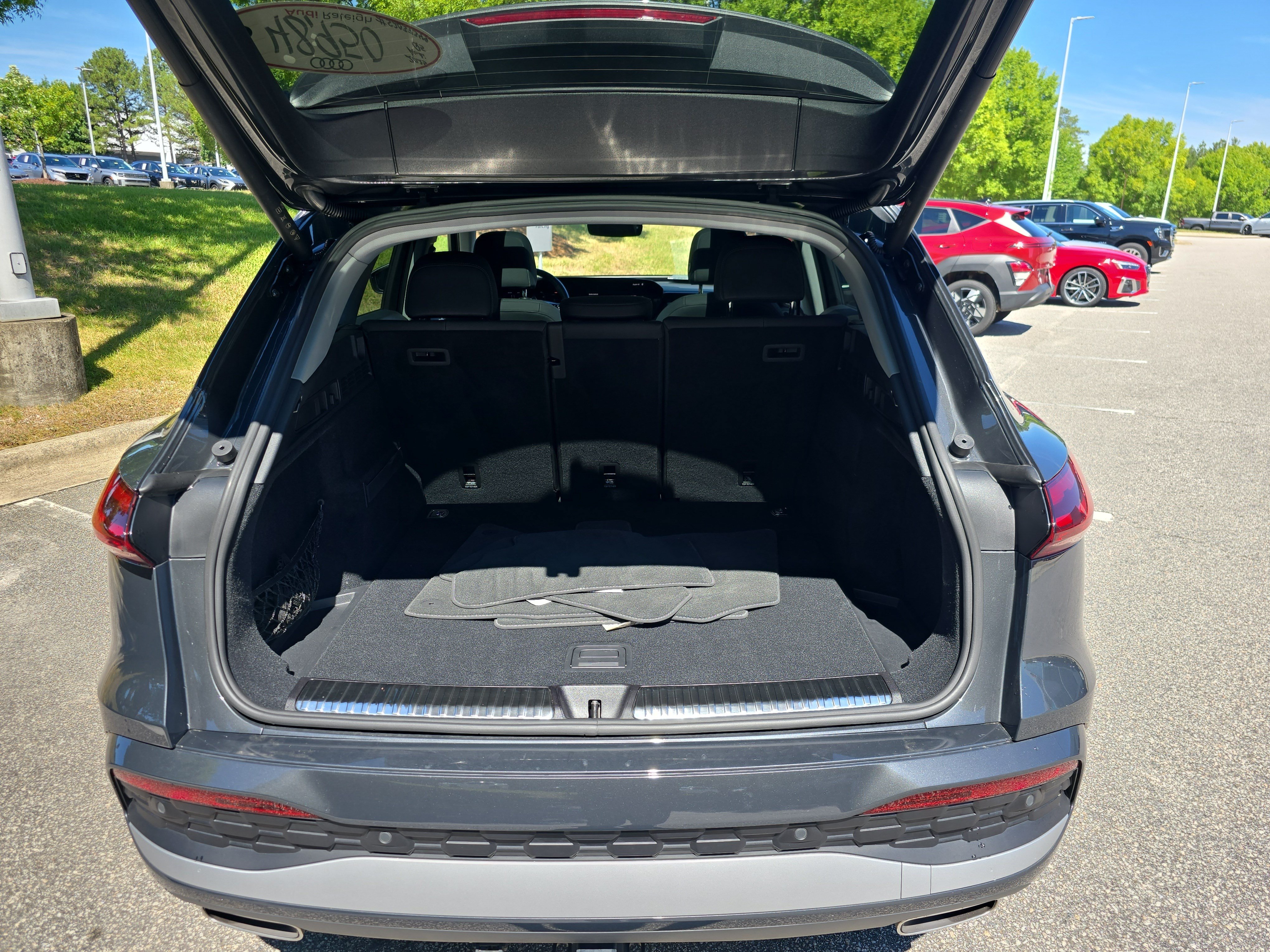 Certified 2025 Audi Q5 Premium w/ Premium Plus AWD/4WD image 12