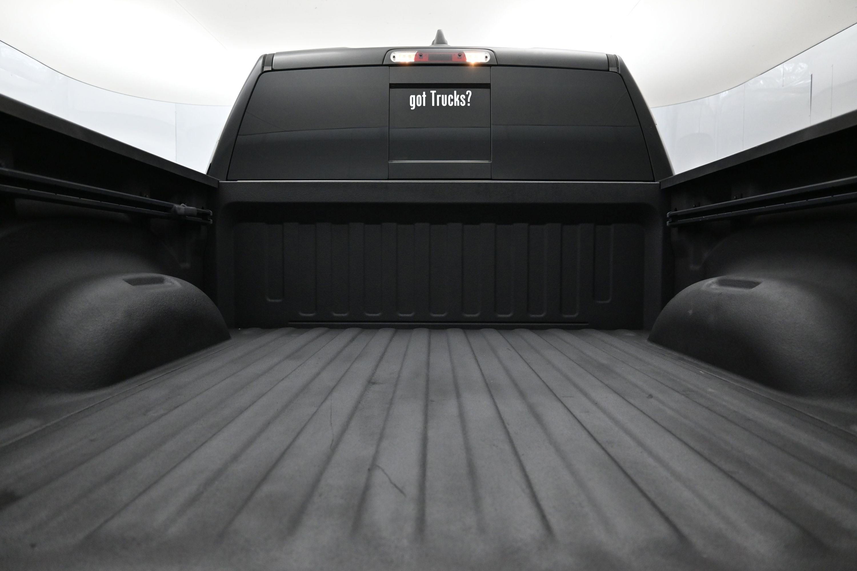 Used 2019 RAM 1500 Rebel w/ Rebel Level 2 Equipment Group AWD/4WD image 7