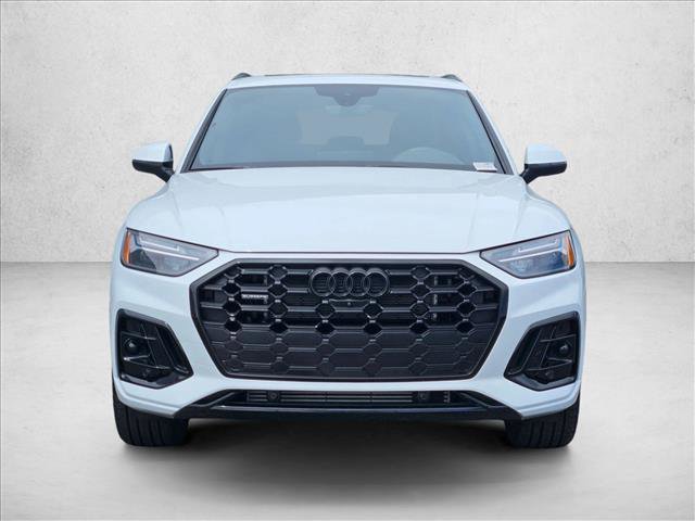 Certified 2025 Audi Q5 e Premium Plus w/ Premium Plus Package AWD/4WD image 2